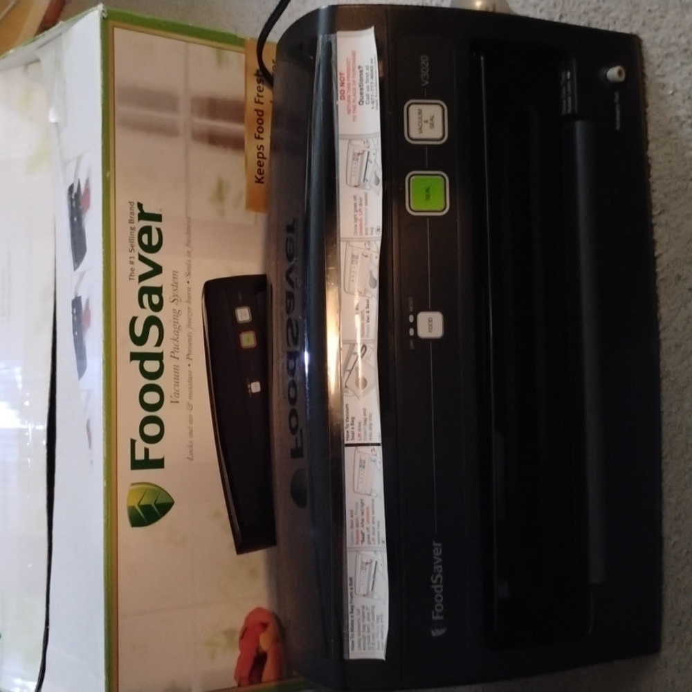 Food Saver V3020 black vacuum packaging system